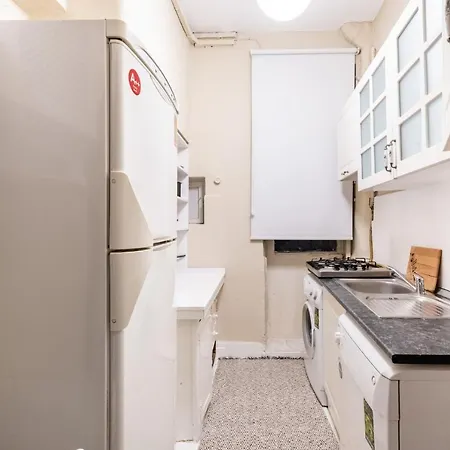 Modern Flat With Central Location In Beyoglu * Istanboel