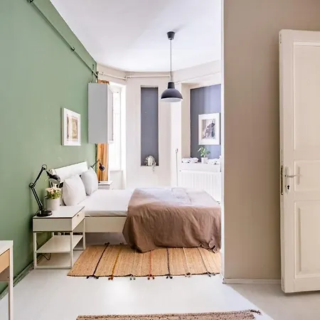 Modern Flat With Central Location In Beyoglu *